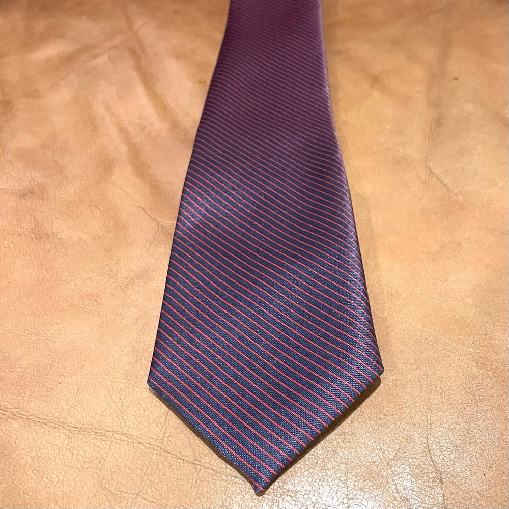 Elegant Striped Tie in Red and Blue Italian 100% SILK